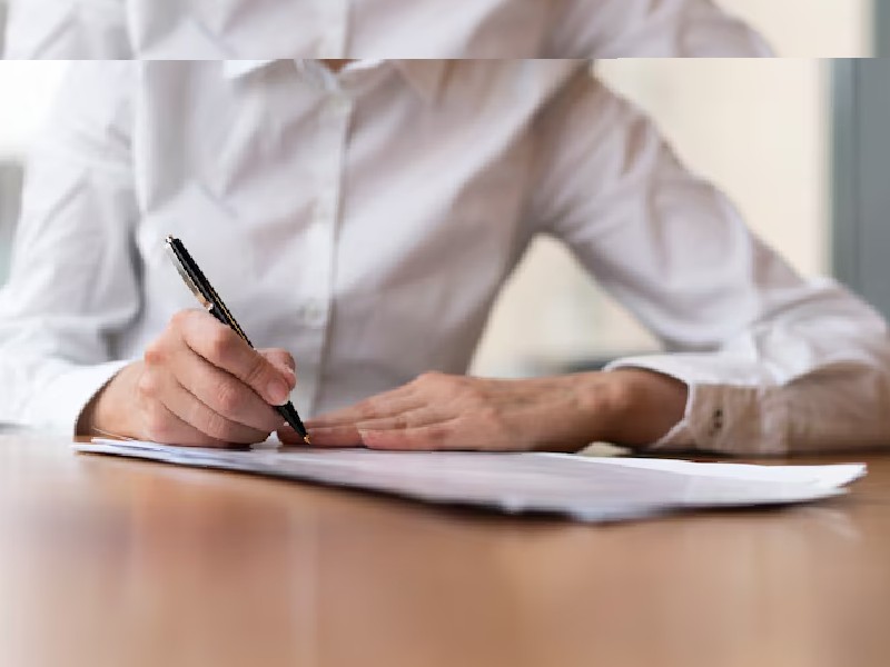 راهکارهای حقوقی برای الزام به تنظیم سند بدون گواهی عدم حضور